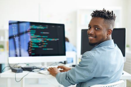 Codage : une opportunité économique majeure pour la jeunesse africaine