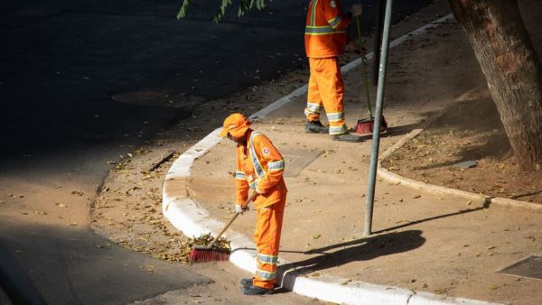 Canicule : Mort d'une femme qui ramassait les déchets... La société change le protocole mais oublie de prévenir les employés, 5 malaises enregistrés en trois jours