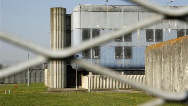 Un détenu, un surveillant et un conseiller d'insertion soupçonnés d'un vaste trafic de stupéfiants à la prison de Bois d'Arcy