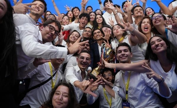 Parmi 3600 étudiants de 90 établissements: Enactus TBS Champion de Tunisie
