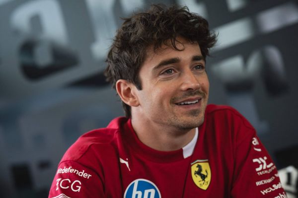 "Je ferai absolument tout pour rester chez Ferrari et ramener le titre", assure Charles Leclerc avant le Grand Prix de Silverstone