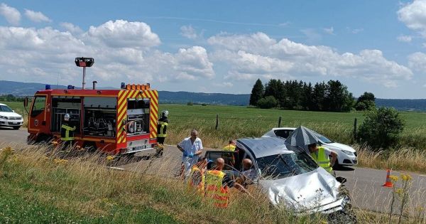 Doubs. La voiture part en tonneaux : quatre personnes blessées dans un accident à Bannans