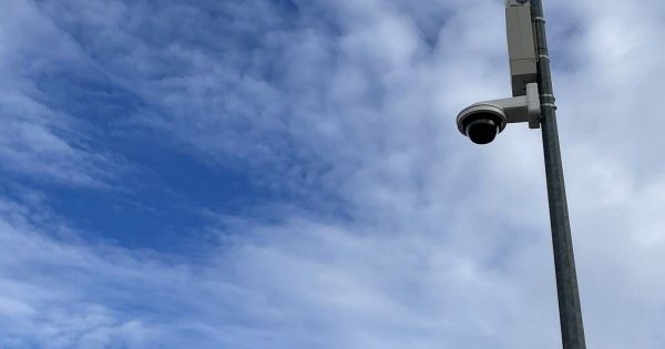 Haute-Saône. Il outrage la police sur un panneau qu'il pose au centre-ville : un Vésulien arrêté grâce aux caméras de vidéoprotection