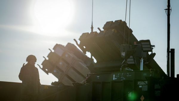 Guerre en Ukraine : en réponse à la suspension des livraisons américaines, l'Allemagne veut acheter des systèmes Patriot aux États-Unis pour les donner à l'Ukraine