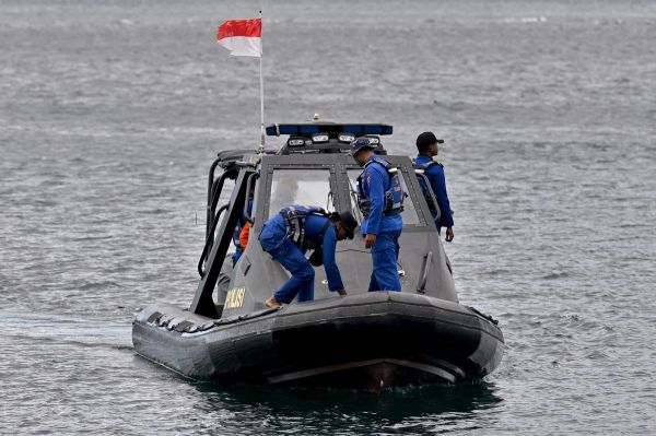 Indonésie : 6 morts et 29 disparus dans le naufrage d'un ferry au large de Bali