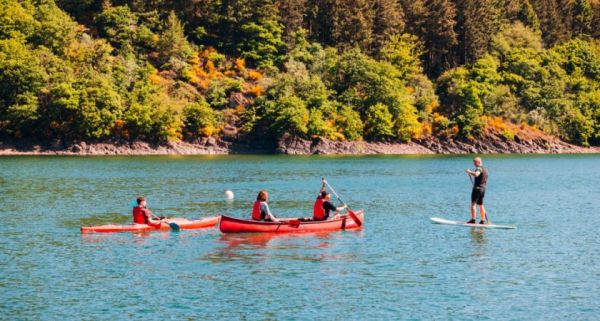 Du kayak sur le lac de la Haute-Sûre ou du tir à l'arc ?