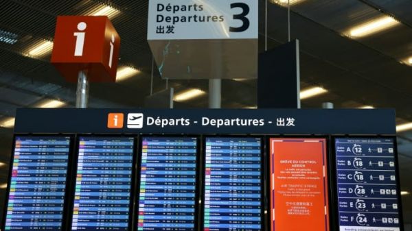 "Une minute de retard, c'est 100 euros de coûts": la facture colossale de la grève des contrôleurs aériens pour les compagnies et aéroports