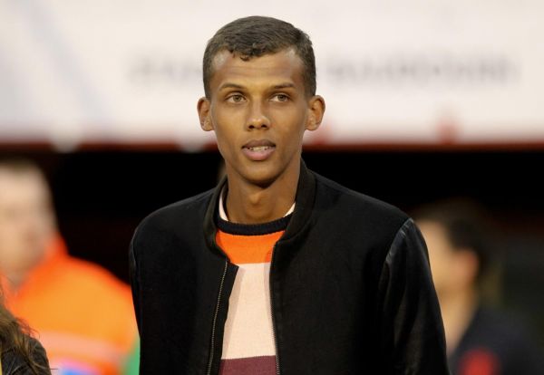 Stromae et Anderlecht rendent hommage au Grand Jojo avec un nouvel hymne et de nouveaux maillots