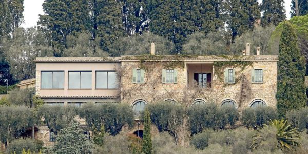 Le musicien corse, l'agente immobilière et le « faux » Picasso : une arnaque à 180 millions d'euros