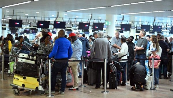 Grève des contrôleurs aériens : quelles modalités pour se faire rembourser son billet d'avion ou son hébergement ?