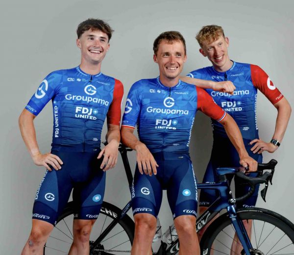 Tour de France 2025 : Groupama-FDJ dévoile un maillot inédit en hommage aux régions traversées