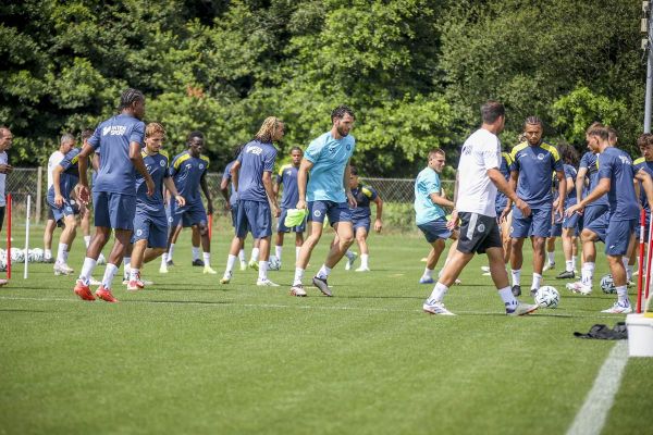 Football - Pau FC : la 1re journée et plus de matchs le samedi en Ligue 2, changement de règle sur les cartons