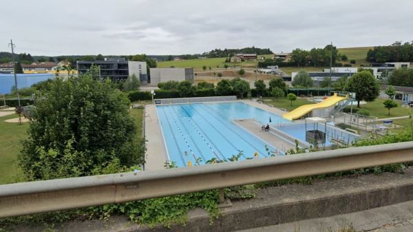 En Suisse, la piscine de Porrentruy interdite aux Français tout l'été après des "incivilités"