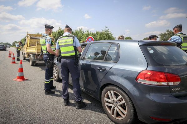 Départs en vacances : les gendarmes du 64 lancent la saison des contrôles routiers