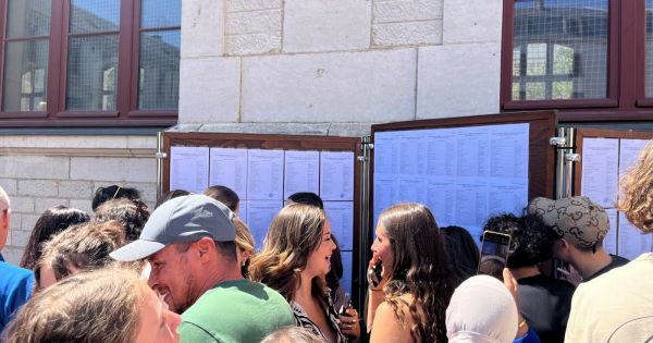 Dijon. Résultats du bac : « On va faire péter le champagne ce soir ! »