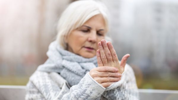 « Si je décède avant ma retraite à 67 ans, est-ce que mon compagnon aura une pension de réversion ? »