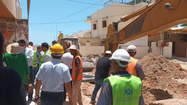صفاقس: تسليم مركبين رياضيين وشبابيين.. ومشاريع لتهذيب أحياء شعبية