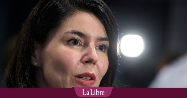 ”De l'effort, du travail et du mérite” : le seuil de réussite des CEB, CE1D et CESS dans le viseur de Valérie Glatigny