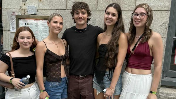 Festival d'été: elles croisent Benson Boone dans le Vieux-Québec