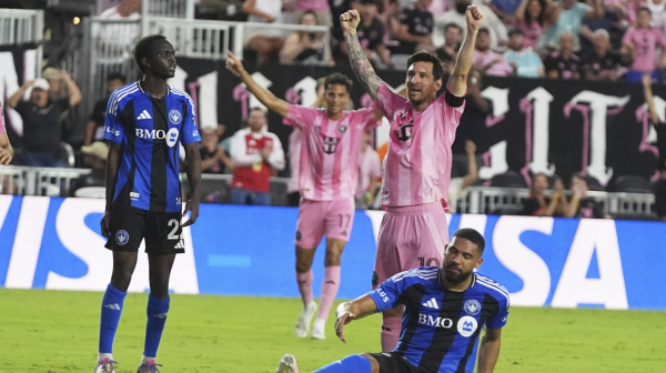 Messi accueilli chaudement à son arrivée à Montréal