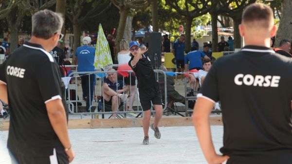 Boules - Championnat de France de jeu provençal : la longue, solide lien entre les régions