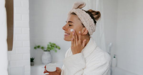 Les choses à faire (et celles à éviter) avant un soin du visage en institut