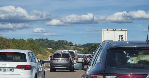 Circulation. Un samedi classé rouge, déjà 4500 véhicules/heure sur l'A6 à Chalon
