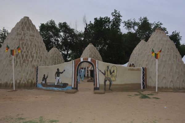 Cameroun - Maroua : Les Musgum cèdent leurs emblématiques cases en obus à la mairie