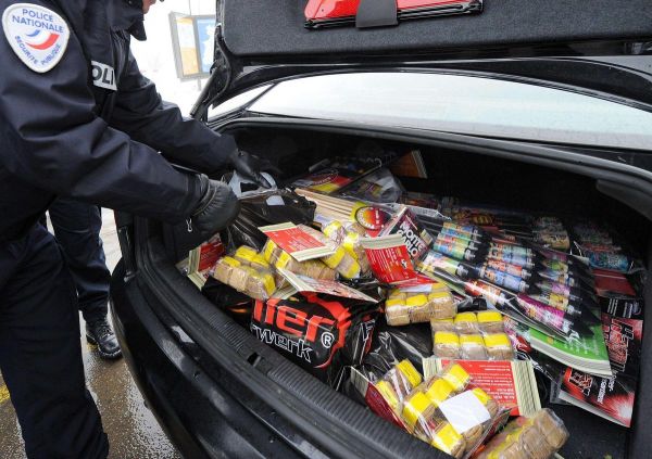 Mortiers d'artifice : face au risque de violences urbaines, renforcement des contrôles avant le 14 juillet