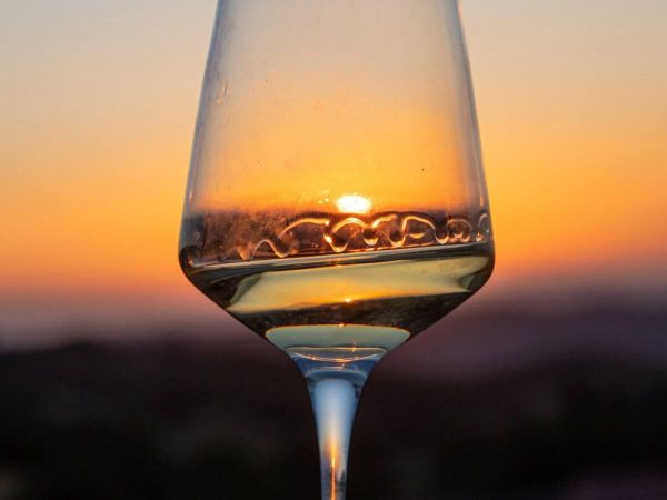 White in the Evening on Sunset Rosé: L'autre visage du vin d'Orcia sur scène le 29 juin