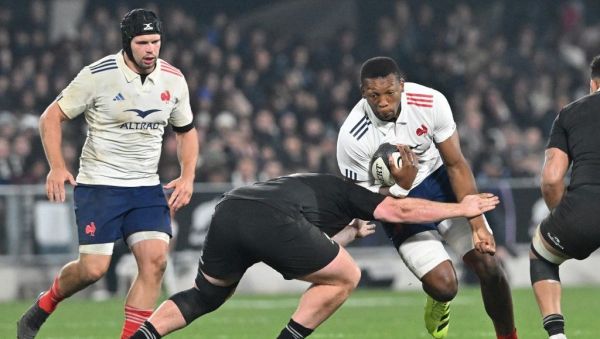 Rugby : le XV de France s'incline contre la Nouvelle-Zélande (31-27) pour son premier match de la tournée d'été