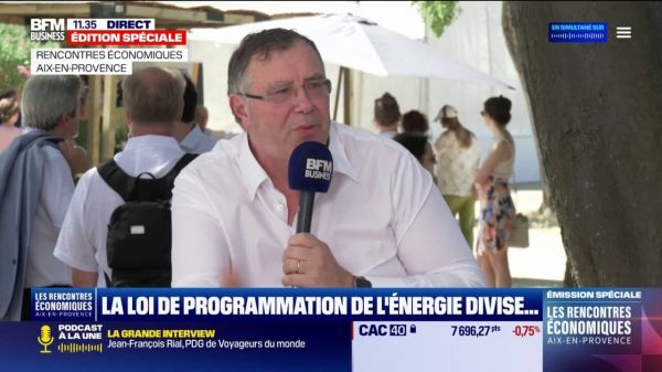 "Je continuerai de mettre 30% de mes investissements dans les énergies bas carbone", affirme le patron de TotalEnergies, Patrick Pouyanné