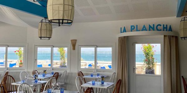 « C'est incroyable, ce qu'il se passe » : un restaurateur landais sauvé par l'arrivée de saisonniers grâce à un élan de solidarité inédit