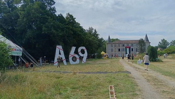 "Turboteuf" anti-A69 dans le Tarn : 800 manifestants présents ce samedi matin