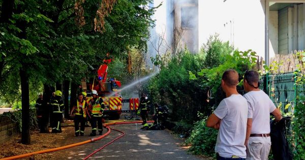 Grenoble. Un violent incendie se déclare dans une barre d'immeuble du quartier Hoche, de nombreuses personnes évacuées