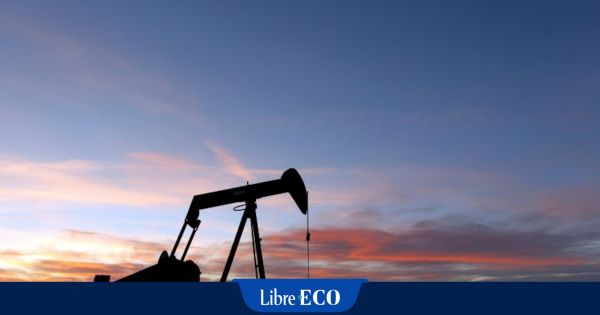Pétrole: l'Opep+ augmente à nouveau sa production pour reconquérir des parts de marché