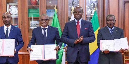 Le Chef de l'État préside la cérémonie de signature de la convention de financement entre l'État gabonais, BGFI Bank et MIKA Services