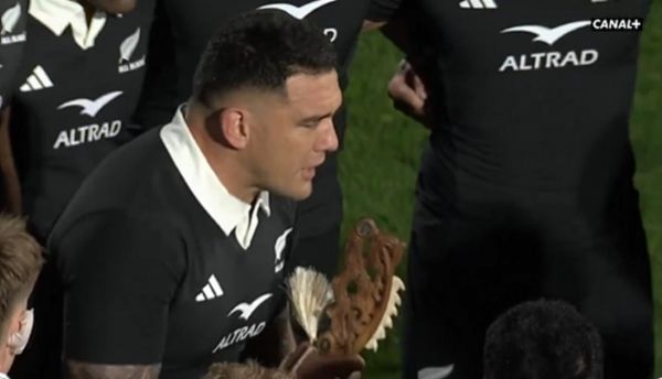VIDEO : Découvrez ce qu’est le « Maripi » utilisé par les All-Blacks durant le Haka !