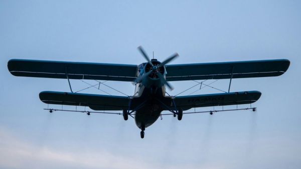 Un petit avion s'écrase sur une salle des fêtes en Normandie, le pilote n'a pas survécu
