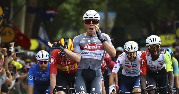 Cyclisme – Tour de France (E1) : Philipsen s'impose au sprint et prend le premier maillot jaune