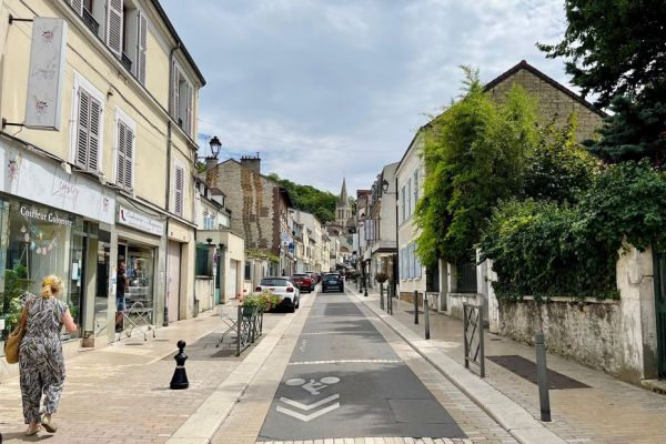 Sommet Nouvelle-Calédonie : dans le huis clos de Bougival, indépendantistes et non-indépendantistes entrent dans le dur des négociations