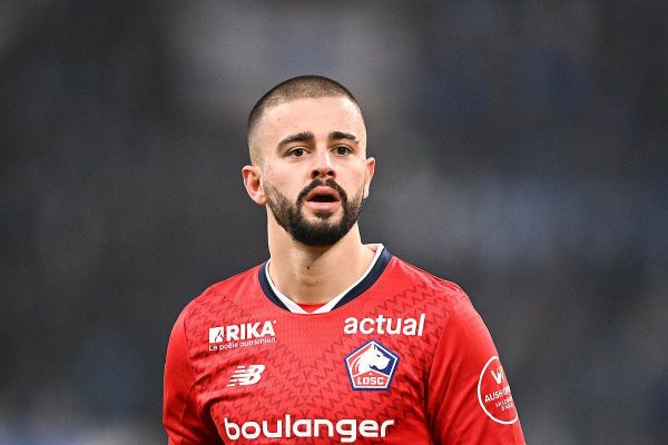 Fenerbahce propose un échange fou au LOSC