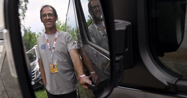 Eurockéennes de Belfort. « Un jour, j'ai fait un voyage pour une guitare... » : un chauffeur des Eurocks raconte son job