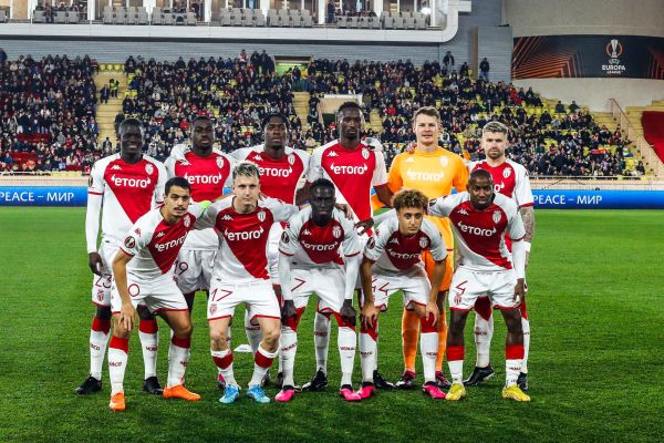 Mercato AS Monaco : Un défenseur à 30M€ en approche !
