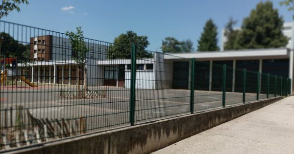 Montbéliard. « En rentrant, mon fils est effondré » : un parent d'élève dénonce la chaleur à l'école maternelle du Petit-Chênois