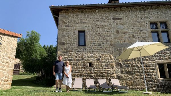 REPORTAGE. "Le calme", "des tarifs abordables" : le département de la Loire attire toujours plus de touristes