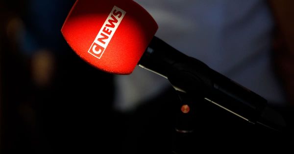Suffocations hyperventilées sur CNews, par Daniel Schneidermann