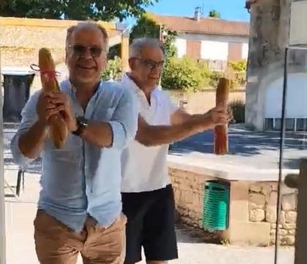 « Une danse en entrant dans la boulangerie pour une baguette gratuite » : les vidéos des clients à Asnières-sur-Nouère