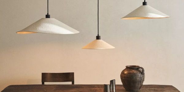 Ces lampes Zara Home coûtent moins de 50€ et ressemblent à s'y méprendre à des pièces de designer