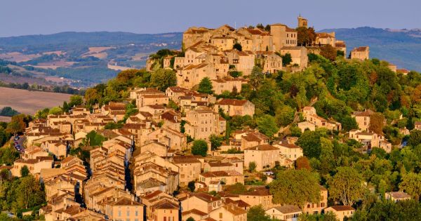 Près d'Albi, ce village perché est l'un des plus beaux du Tarn